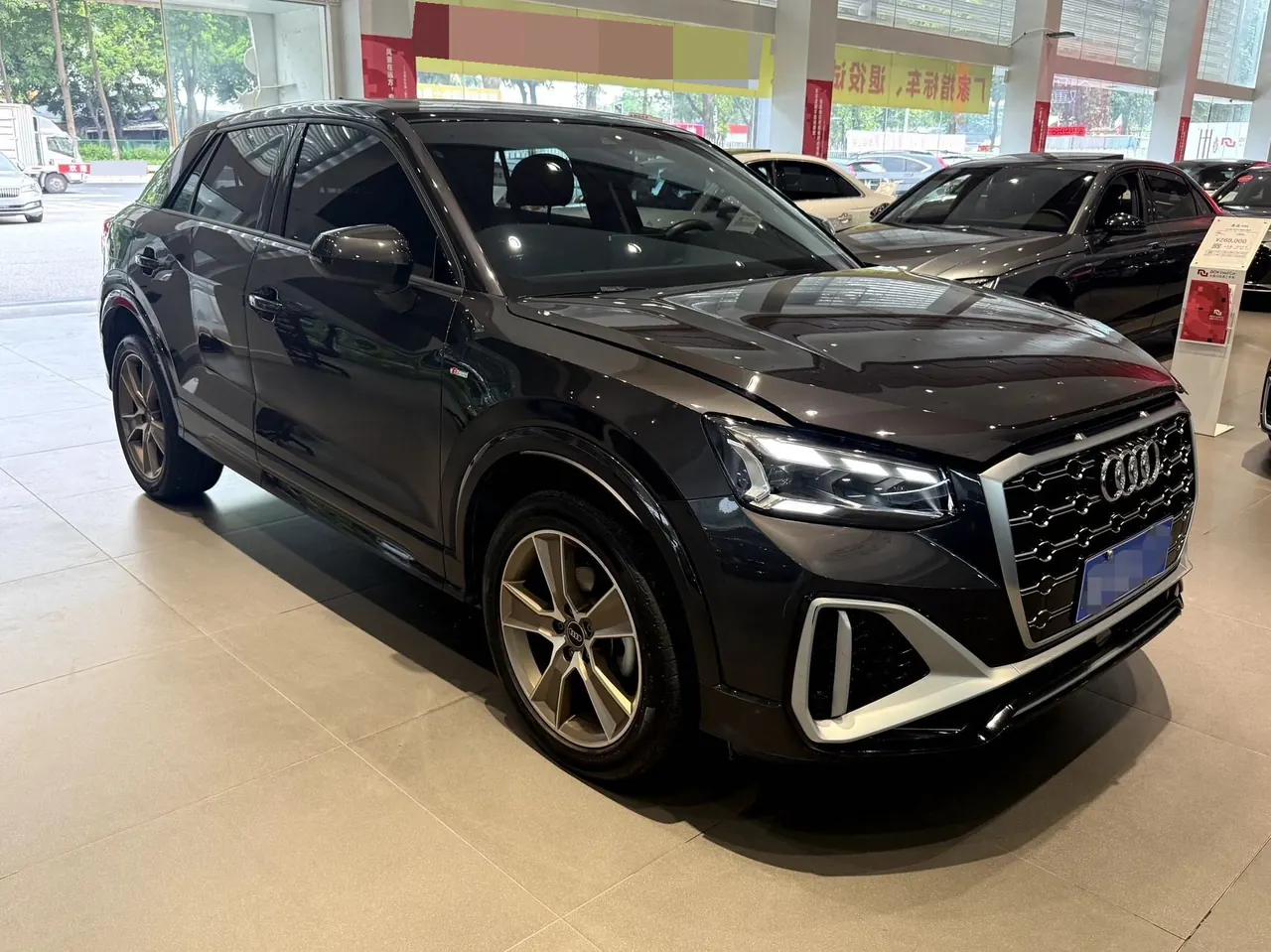 Audi 2022 Q2L 1.4TFSI 35TFSI Fashion Dynamic Automatic 2