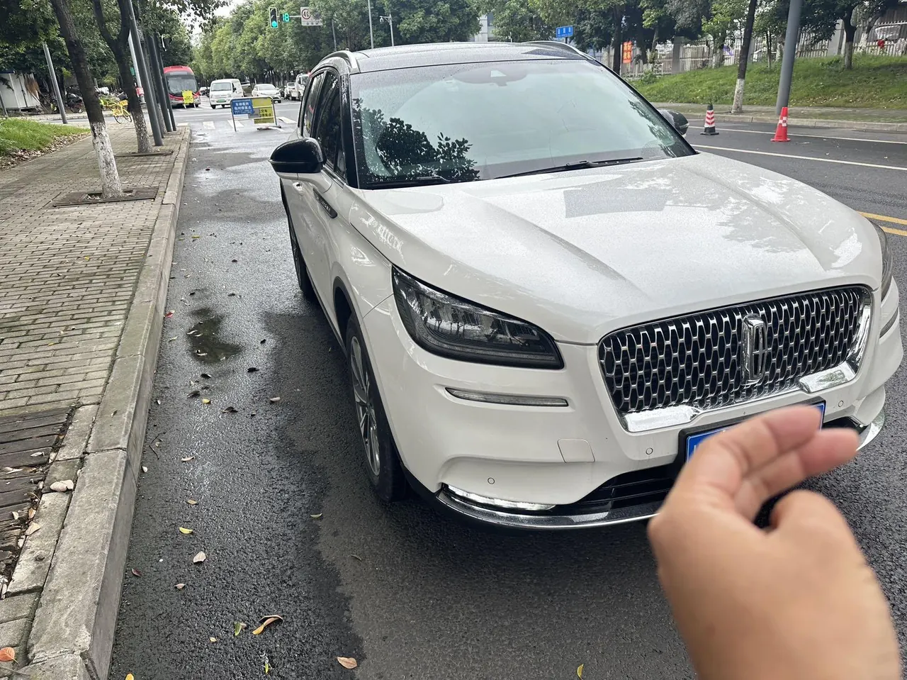 Lincoln 2022 adventurer 2.0T two-wheel drive elegant version of automatic gear 2