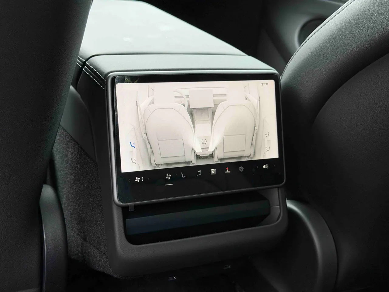 Tesla 2026 Model Y long endurance all-wheel drive version automatic transmission 10