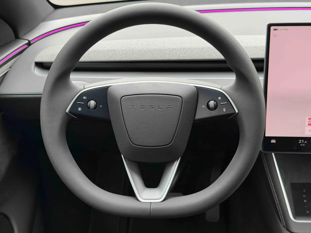 Tesla 2026 Model Y long endurance all-wheel drive version automatic transmission 11