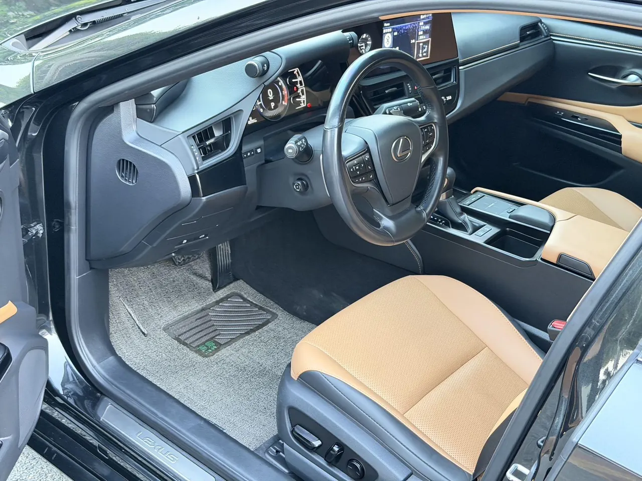 Lexus ES (Imported) 2021 ES260 2.5 Excellence Automatic Gear 4
