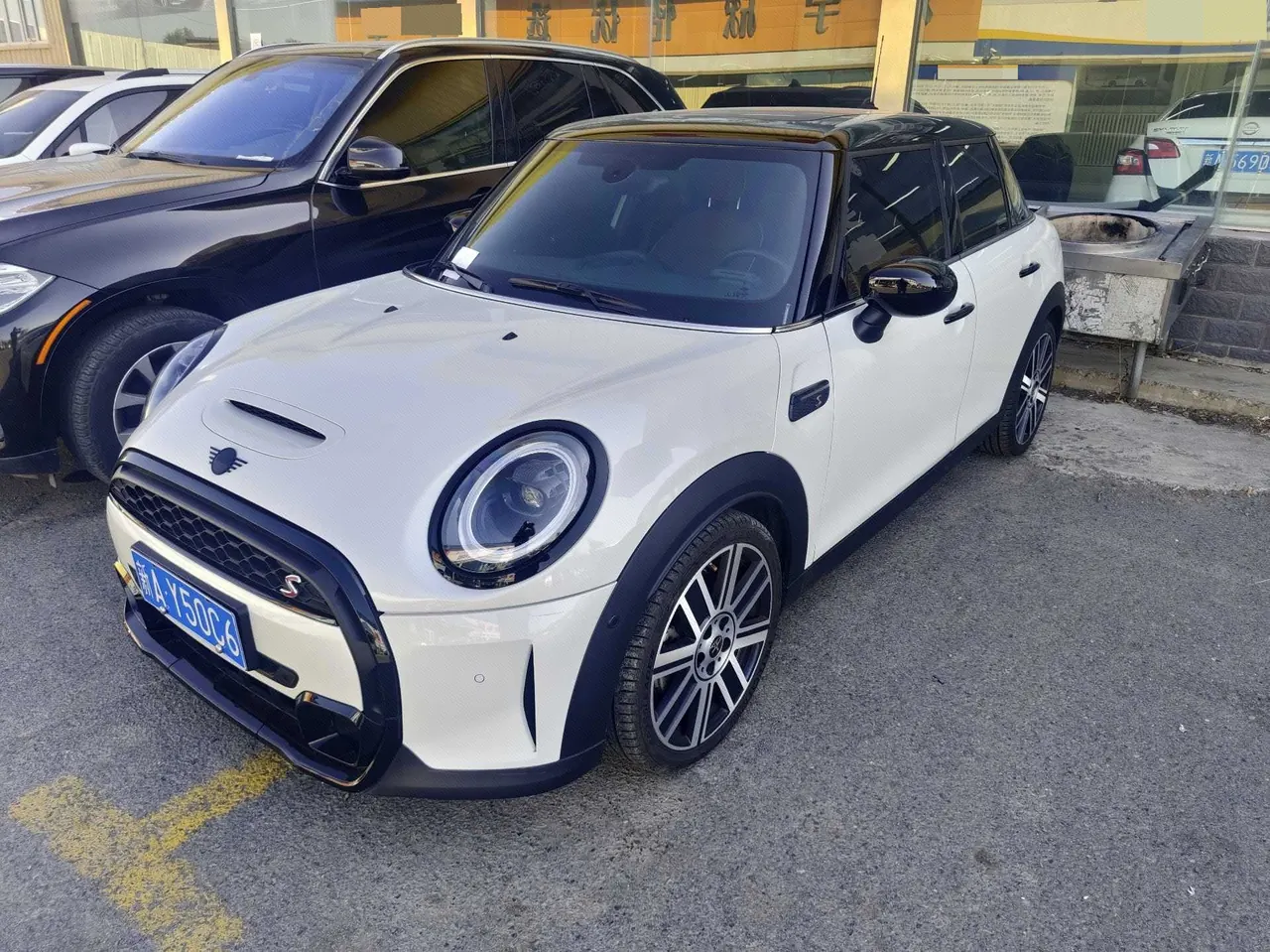 打开图片灯箱:MINI Mini 5-Door (Imported) 2023 Mini Cooper S 2.0T Artist (Modified) Automatic Gear