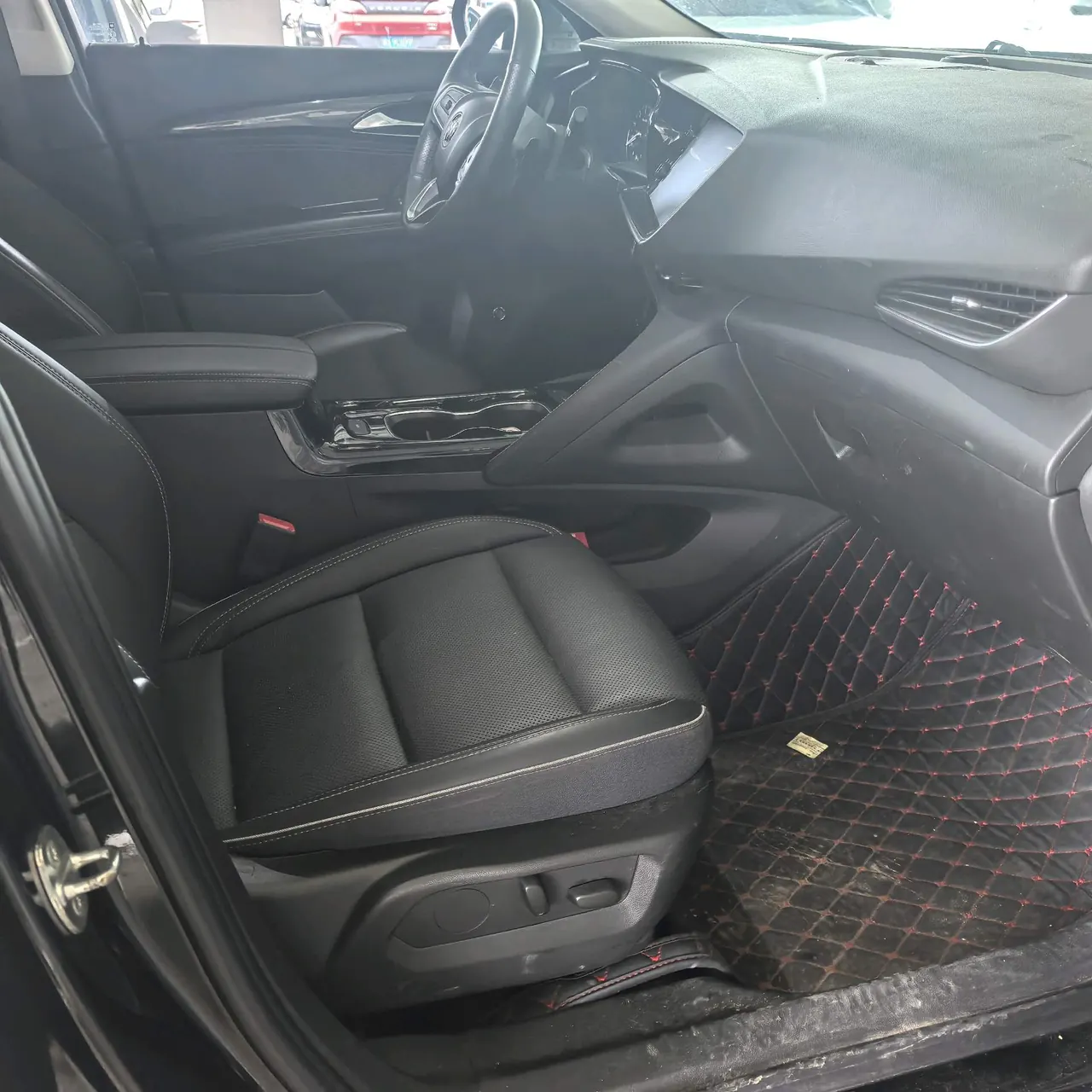 Buick 2023 Angkewei S 48V 1.5T 552T Two-Drive Luxury Automatic Gear 5