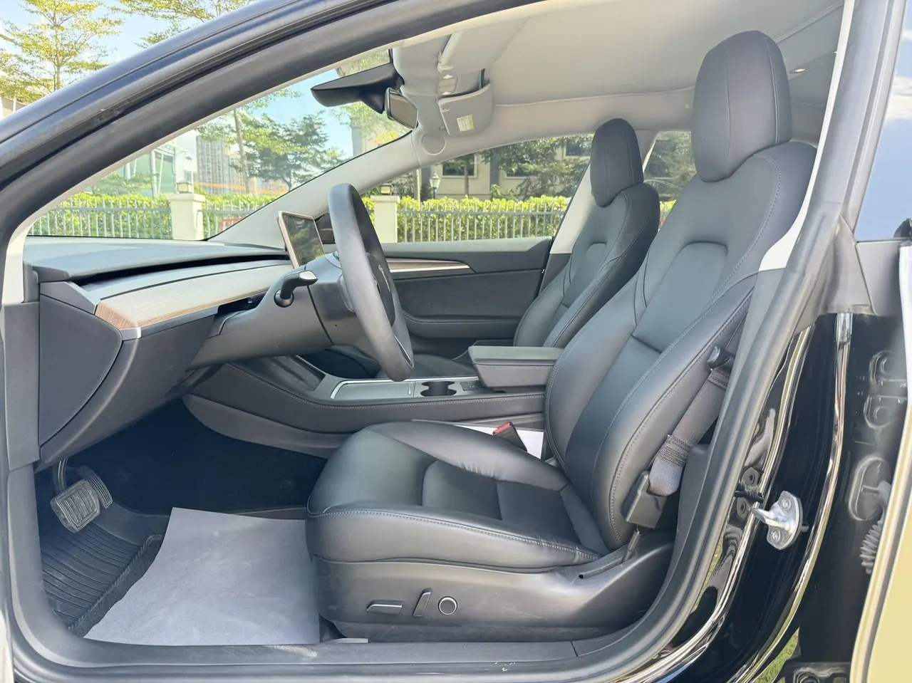 Tesla 2021 Model 3 Standard Endurance Rear Drive Upgraded Automatic Gear 3