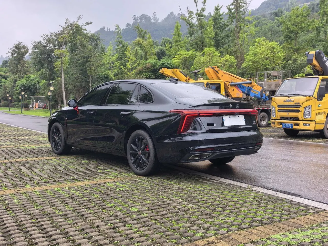 HongQi 2026 H5 1.5T Xuan Ying Pro Edition Automatic Gear 9
