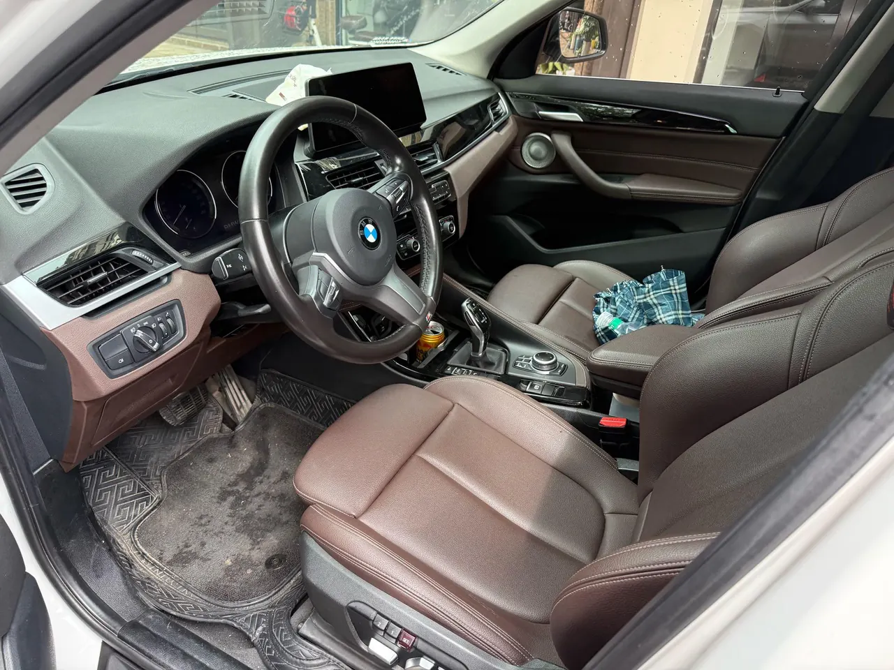 BMW 2021 X1 sDrive20Li 1.5T exclusive automatic gear 4