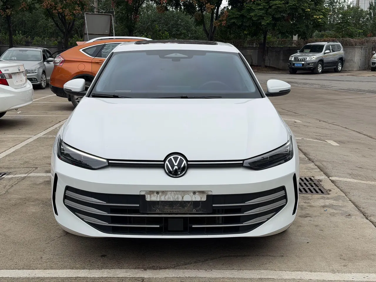 Volkswagen 2026 Lavida Pro 1.5TSI 300TSI 6 Million Edition Automatic Gear 3