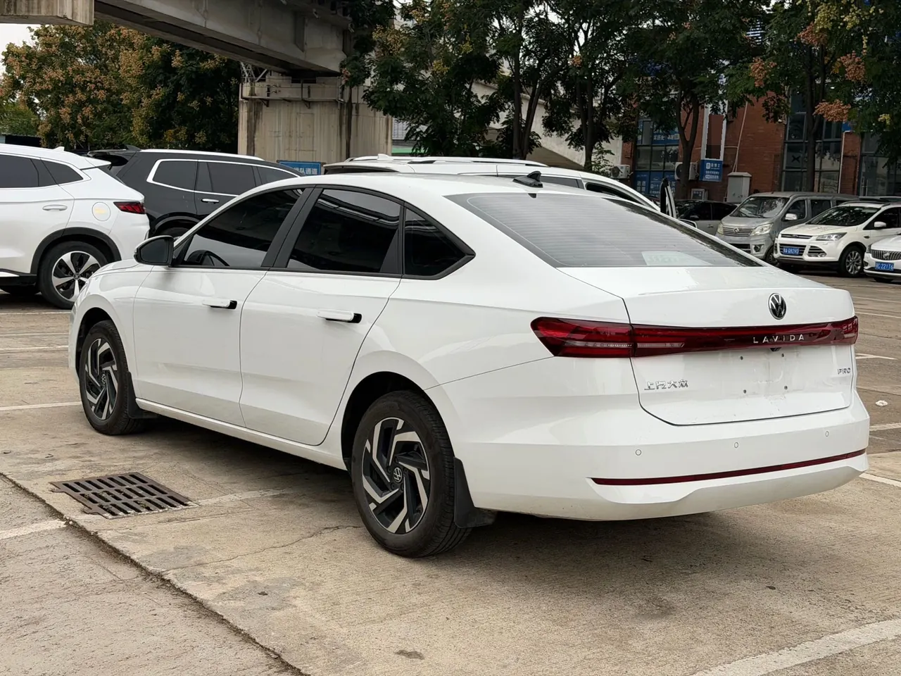 Volkswagen 2026 Lavida Pro 1.5TSI 300TSI 6 Million Edition Automatic Gear 7