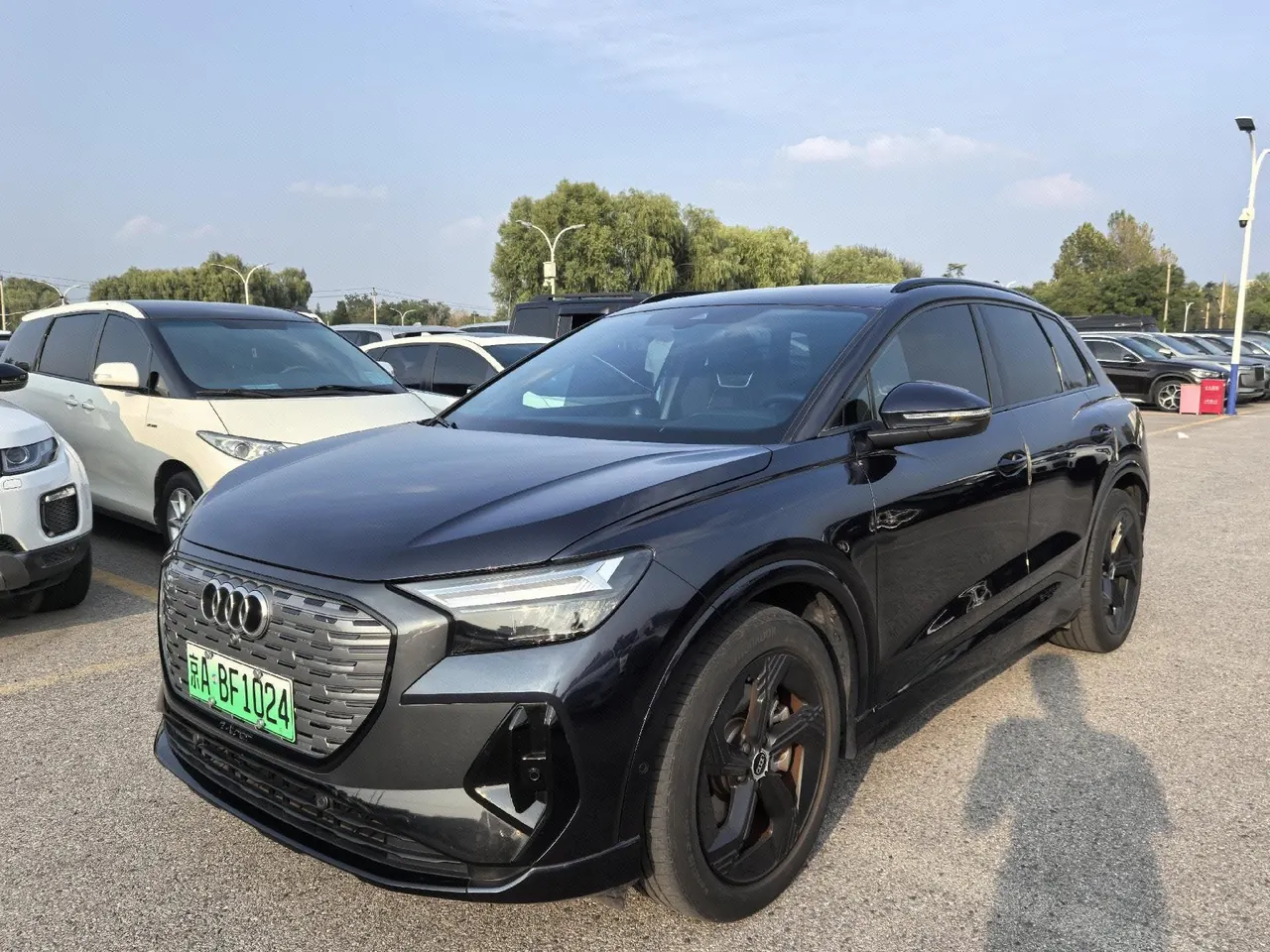 Open image lightbox: Audi 2023 Q4 e-tron 40 Creation Edition Automatic Gear