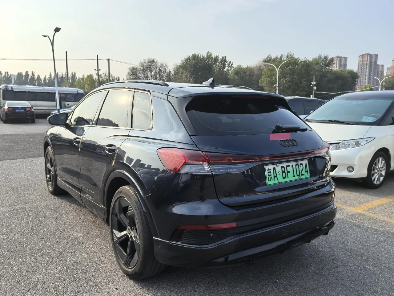 Audi 2023 Q4 e-tron 40 Creation Edition Automatic Gear 4