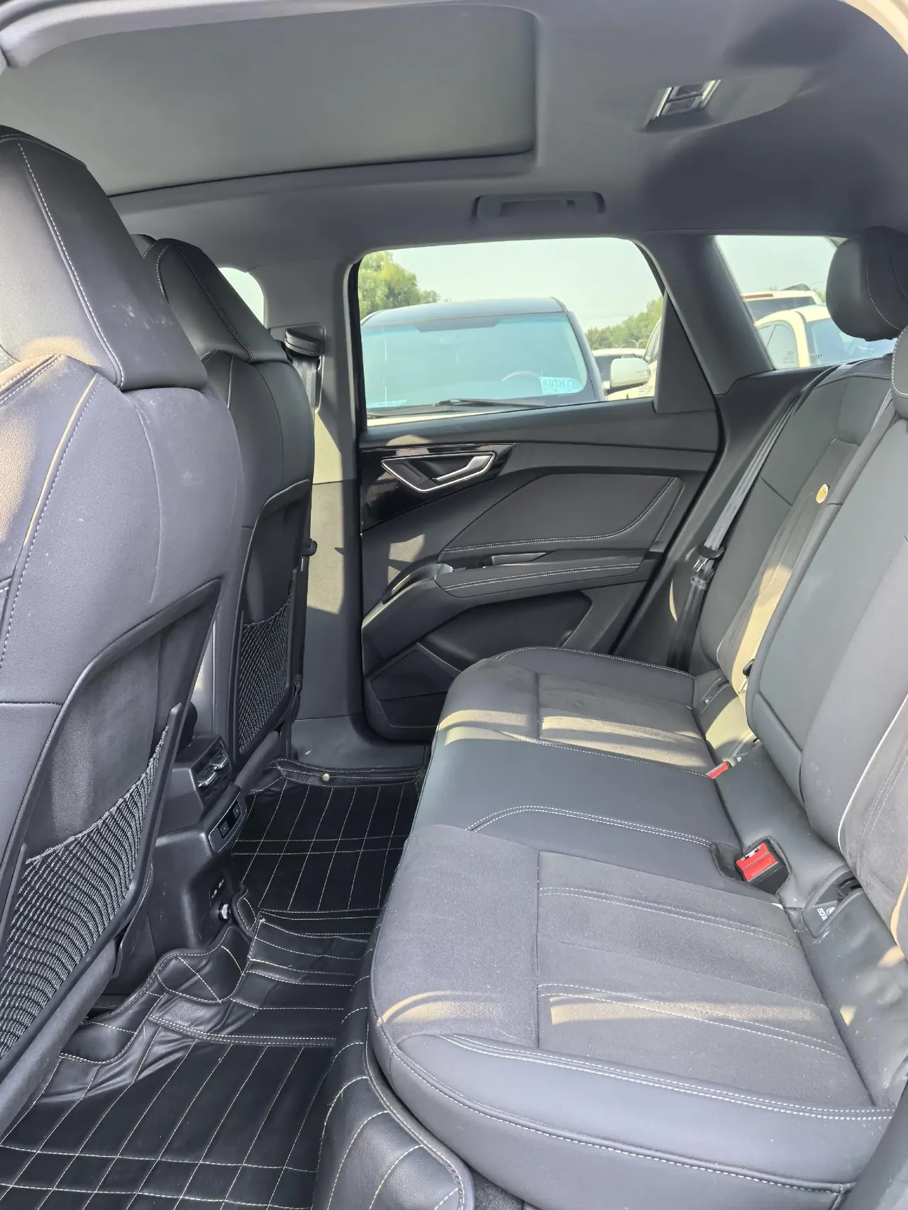 Audi 2023 Q4 e-tron 40 Creation Edition Automatic Gear 8