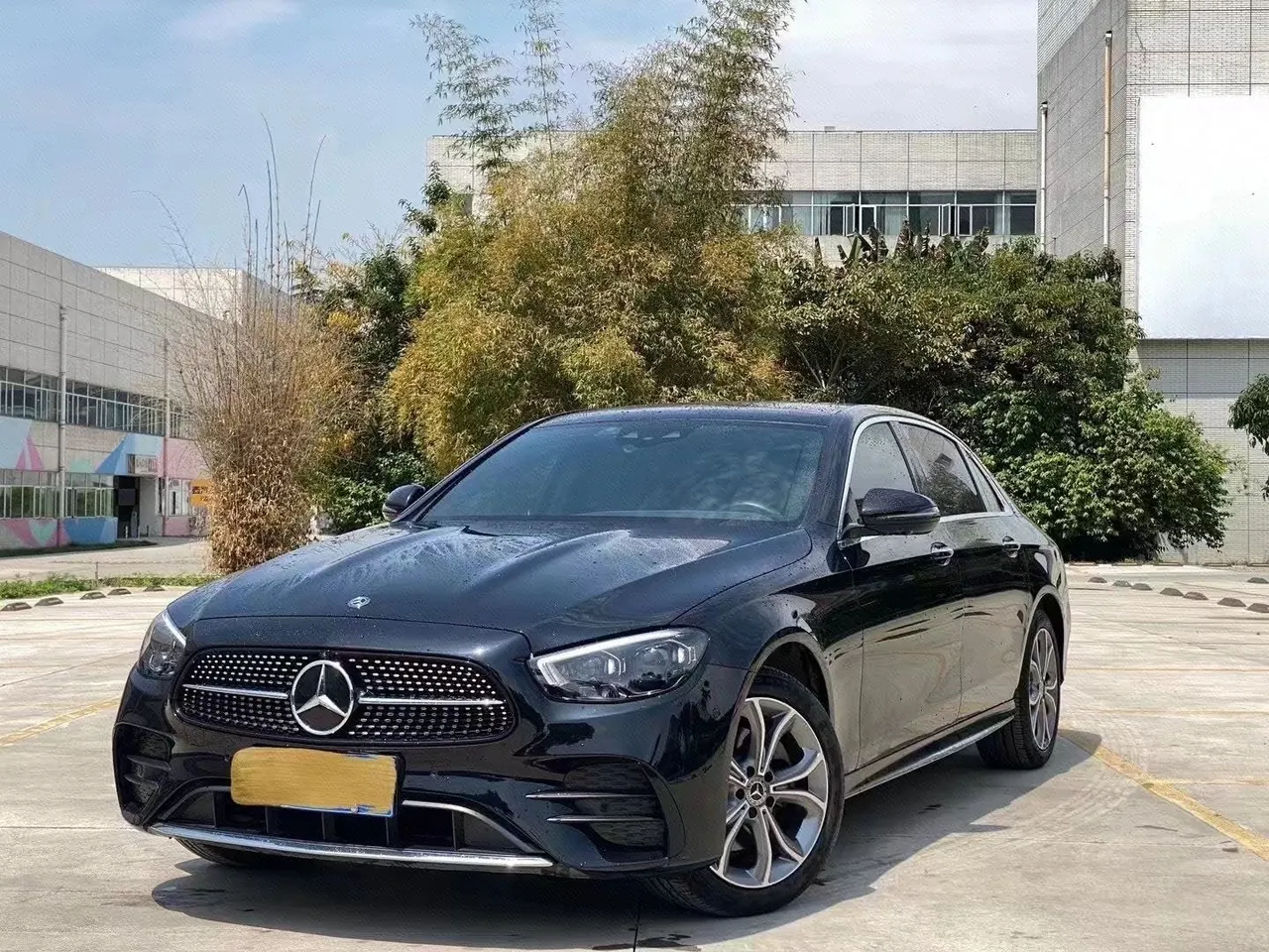 打开图片灯箱:Mercedes Benz E-Class 2021 E 300 L 2.0T Distinguished Sports Automatic