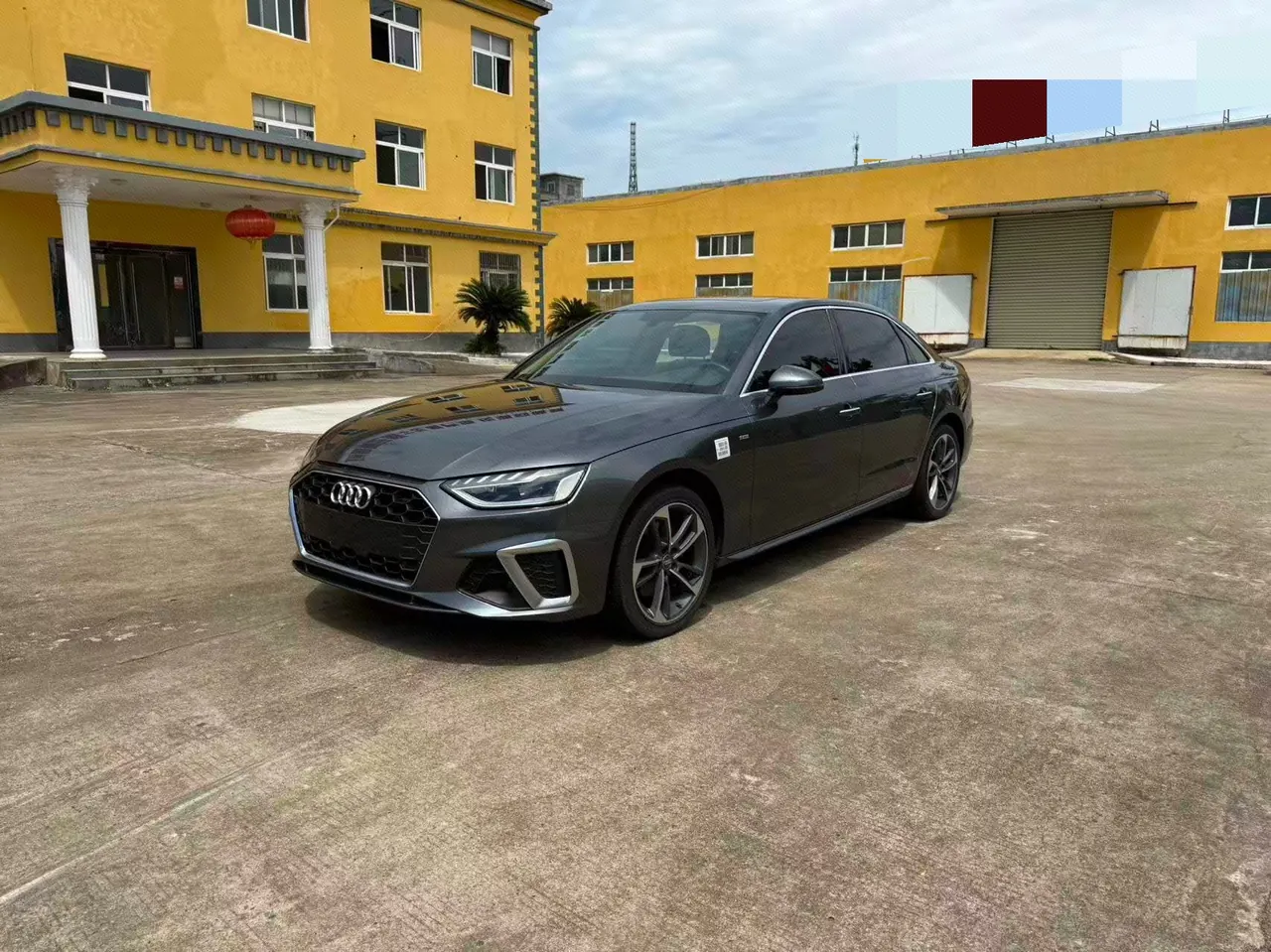 Open image lightbox: Audi 2020 A4L 2.0TFSI 40TFSI Deluxe Dynamic Automatic
