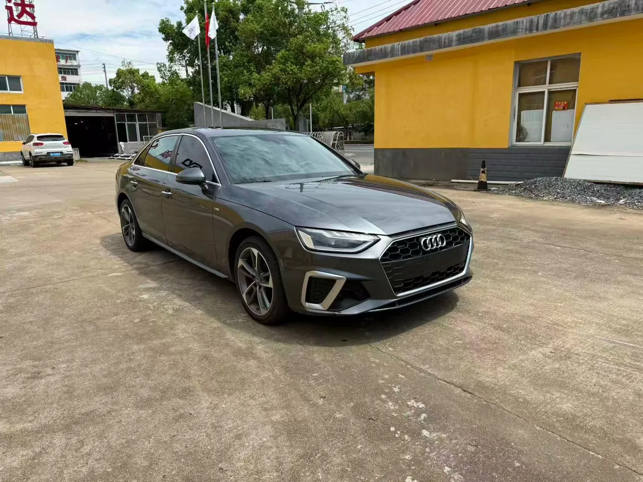 Audi 2020 A4L 2.0TFSI 40TFSI Deluxe Dynamic Automatic 5