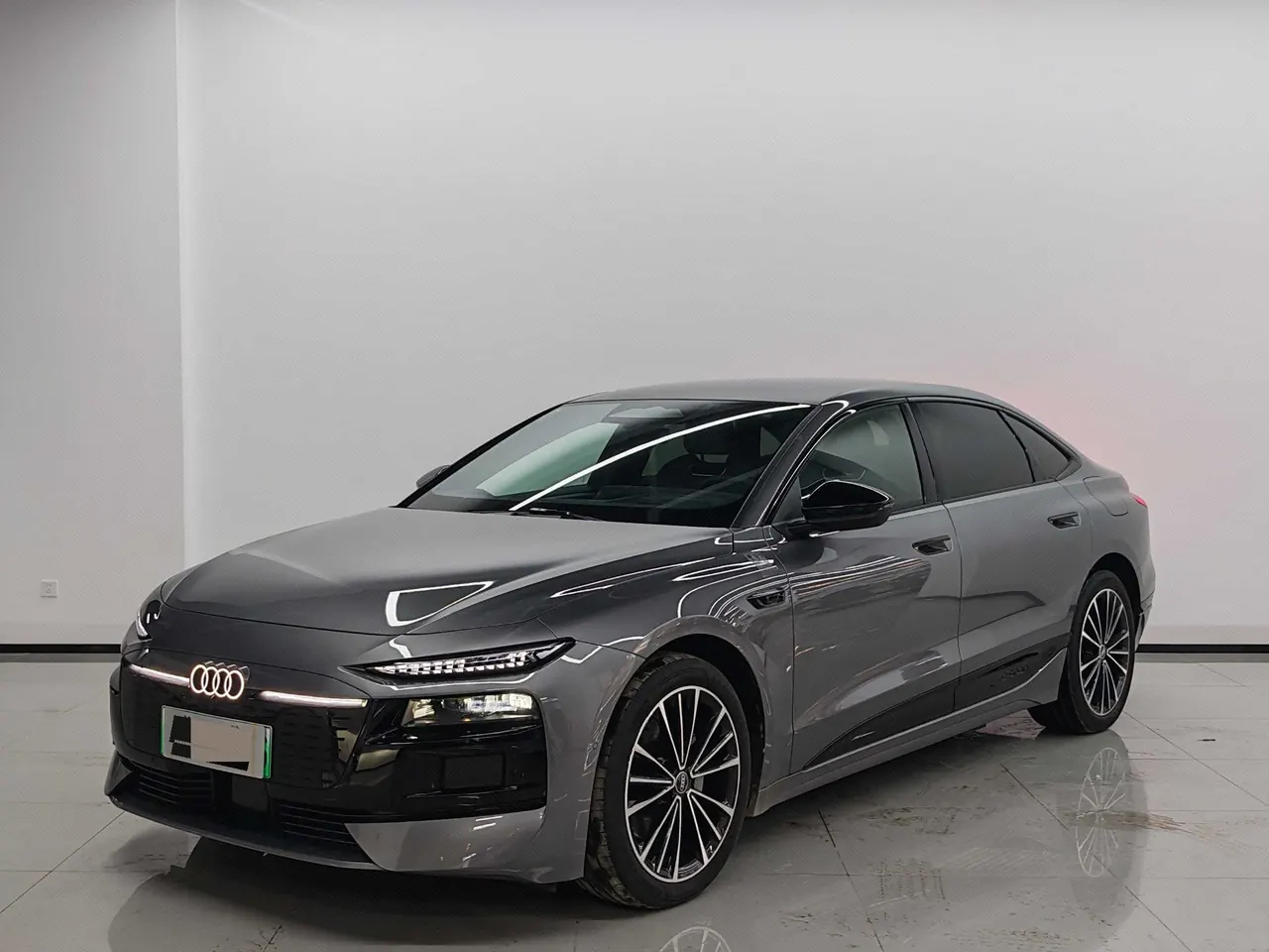 Open image lightbox: Audi 2026 A6L e-tron Starts Gan Kun Smart Driving Edition Automatic Gear
