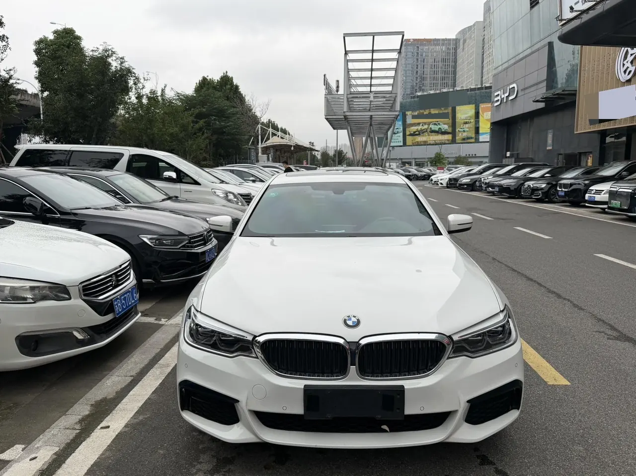 BMW 5 Series (Imported) 2020 525i 2.0T M Sports Suit Automatic Gear 2