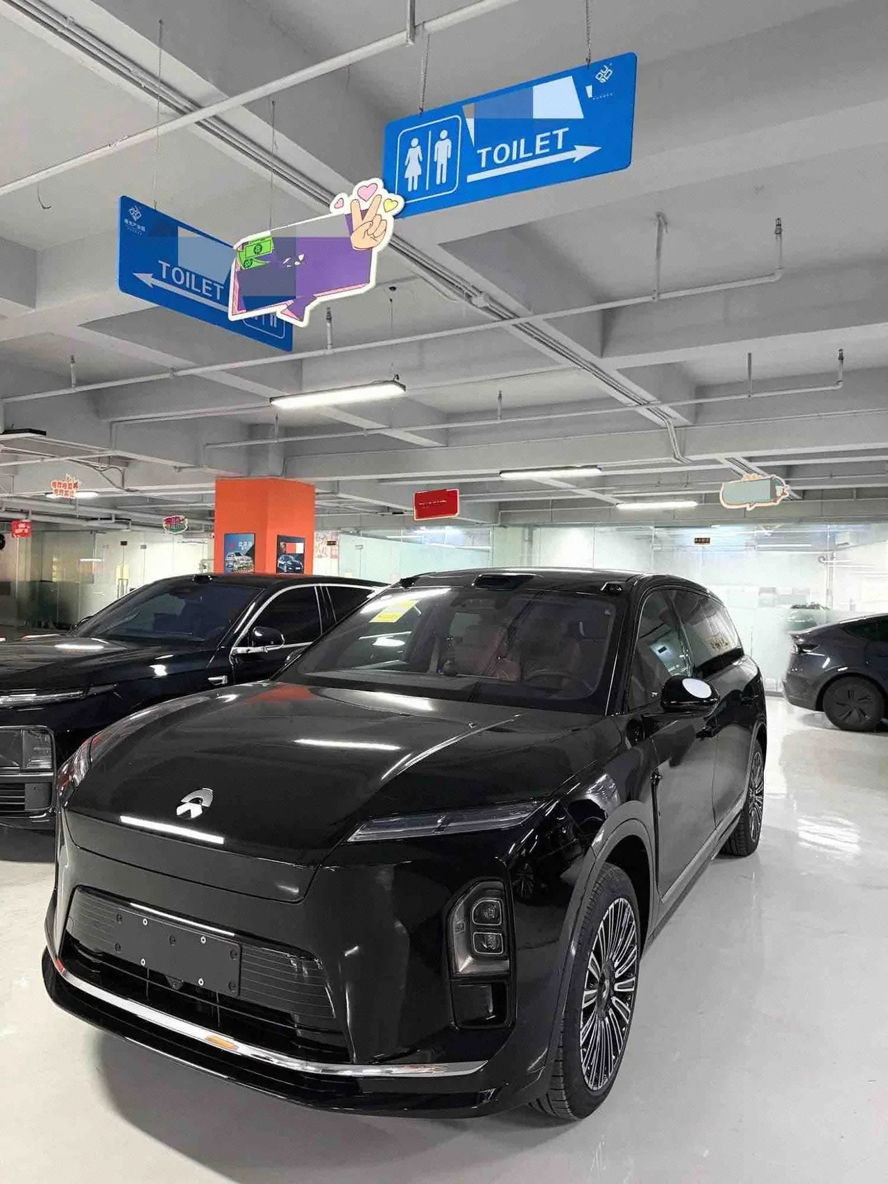 Open image lightbox: NIO 2026 ES8 6-seat executive deluxe automatic gear