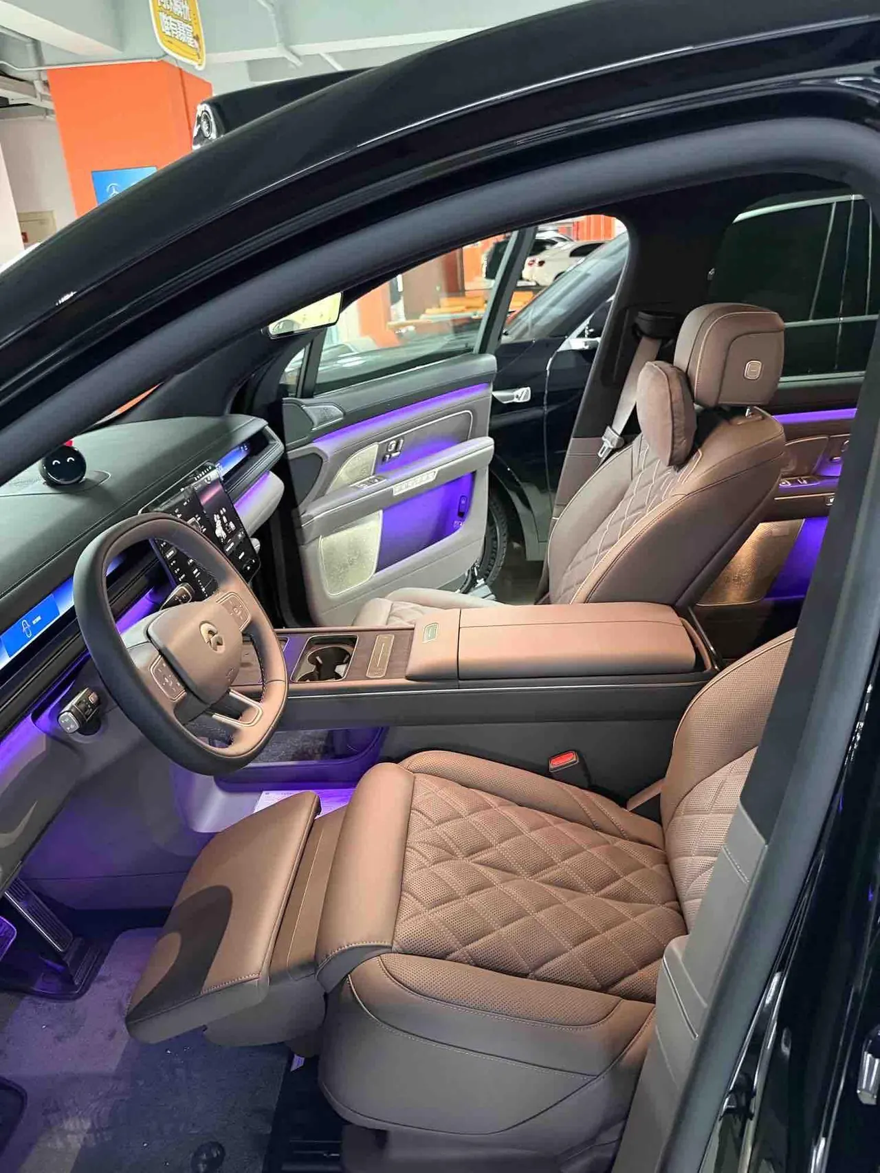 NIO 2026 ES8 6-seat executive deluxe automatic gear 12