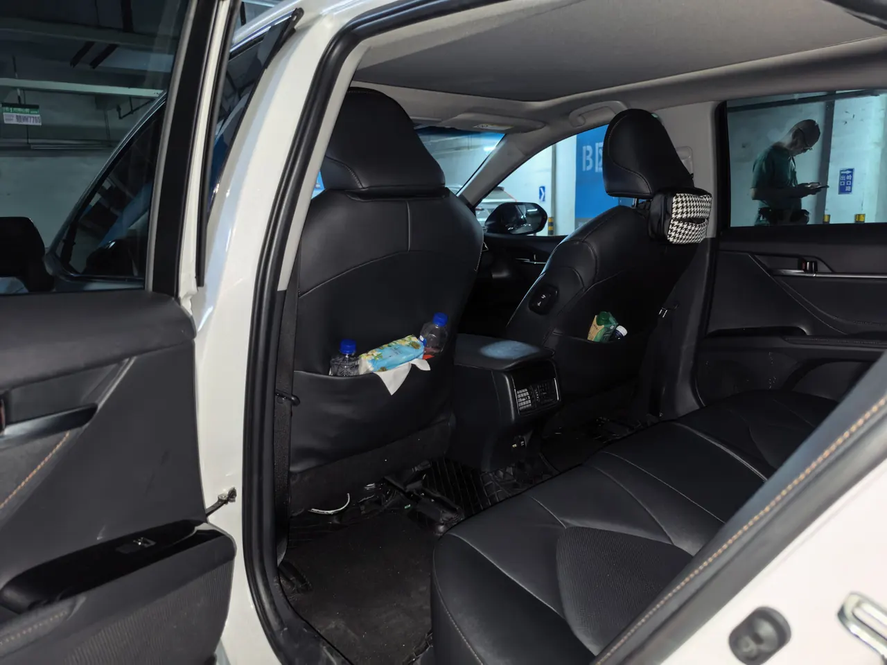 Toyota 2021 Camry 2.5G Deluxe Edition Automatic Gear 3