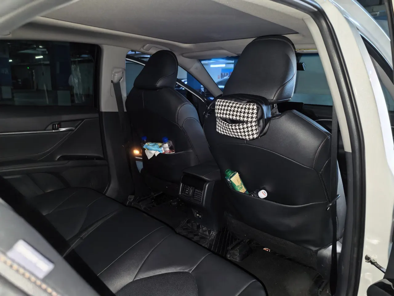 Toyota 2021 Camry 2.5G Deluxe Edition Automatic Gear 5