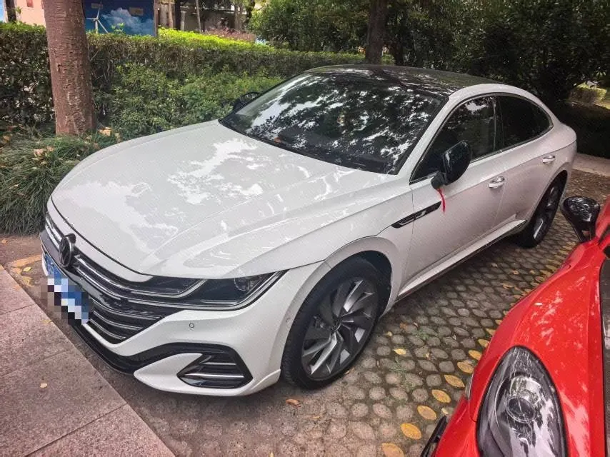Открыть галерею: Volkswagen 2021 CC 2.0TSI 380TSI Shining Edition Automatic Gear