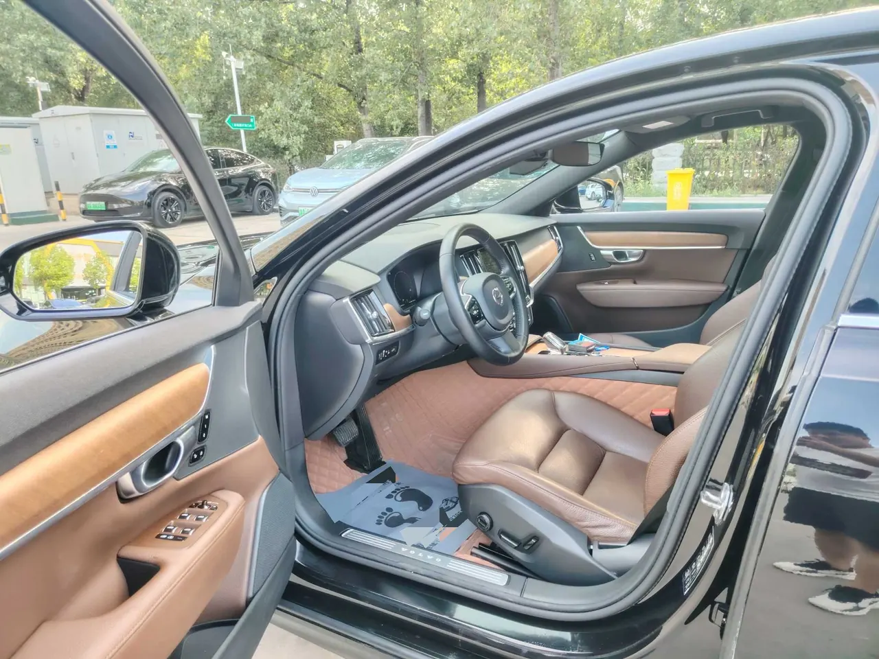 Volvo 2021 S90 2.0T B5 Zhiyi Deluxe Edition Automatic Gear 3
