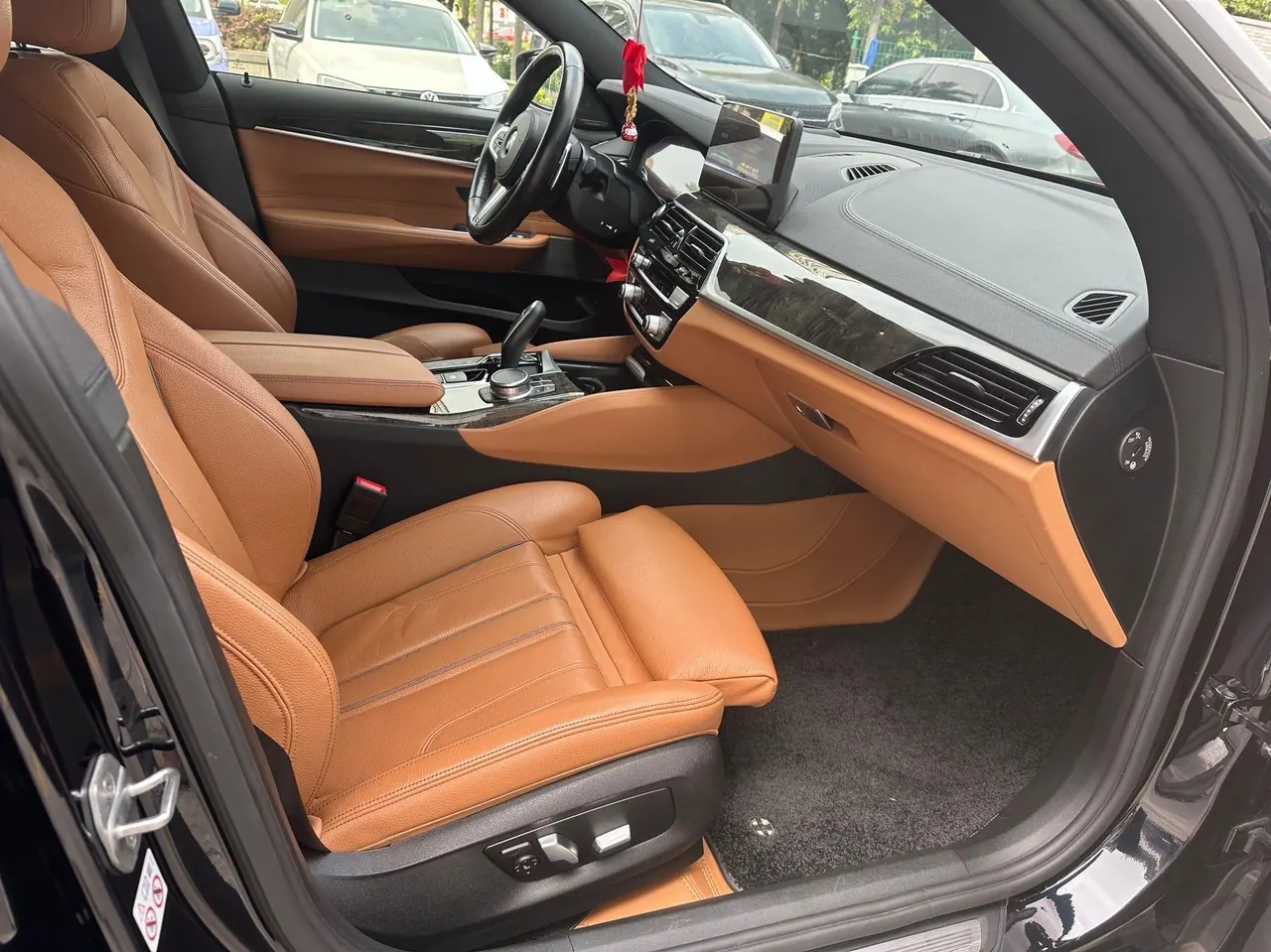 BMW 6 Series GT (Imported) 2020 GT 630i 2.0T M Sports Suit Automatic Gear 5