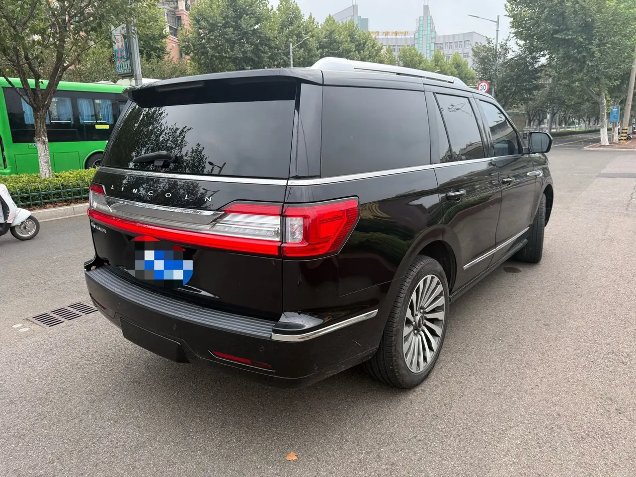 Lincoln Navigator (Imported) 2020 Navigator 3.5T Distinguished Edition Automatic Gear 2
