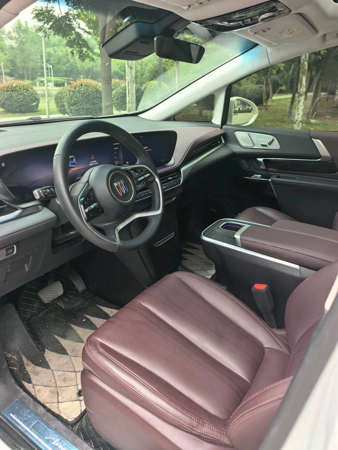 Buick 2023 Century 48V 2.0T Yunshi Edition 7-seat Automatic Gear 6