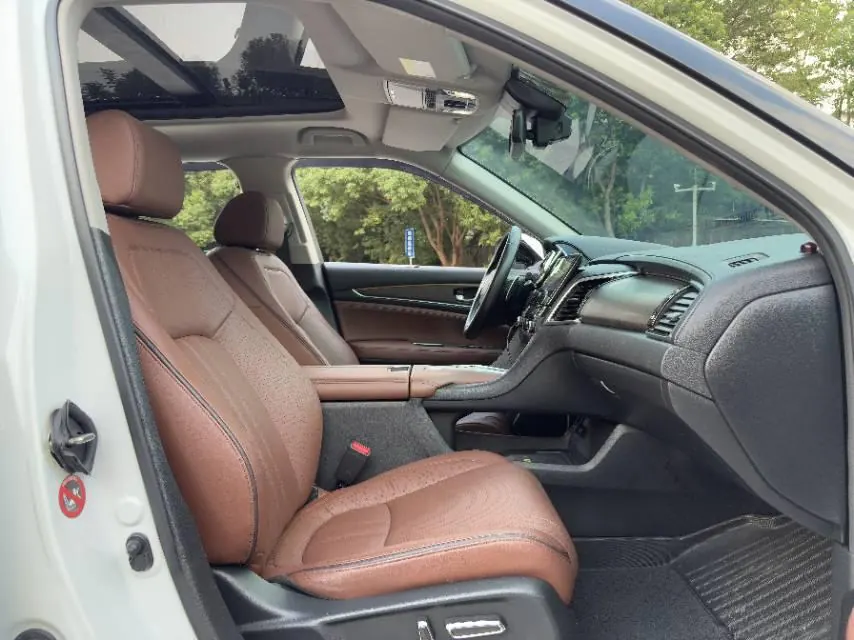Honda 2020 Crown Road 2.0T 370TURBO Four-wheel Drive Premium Edition Automatic Gear 4