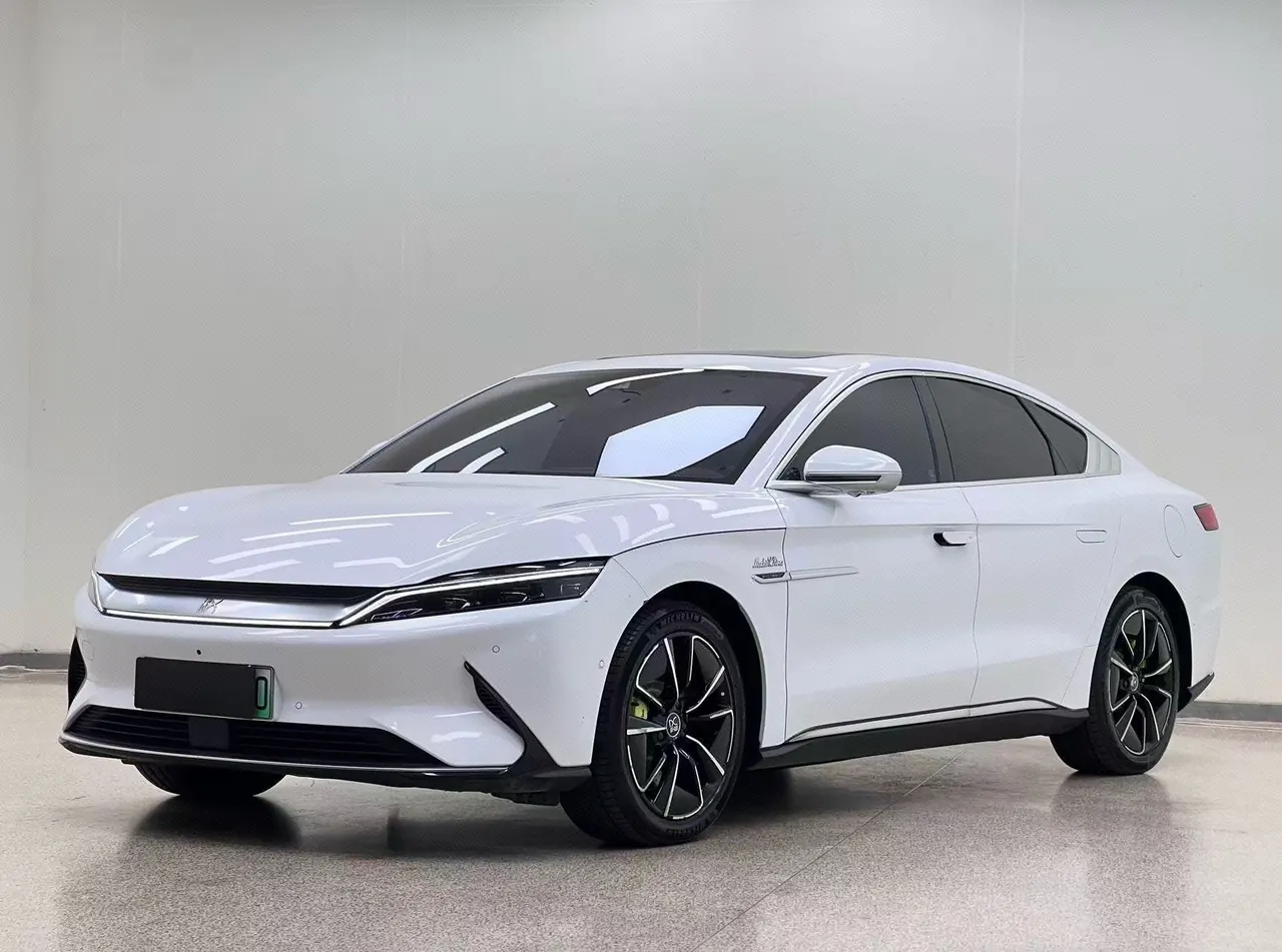 Open image lightbox: BYD 2020 Han four-wheel drive high-performance flagship automatic gear