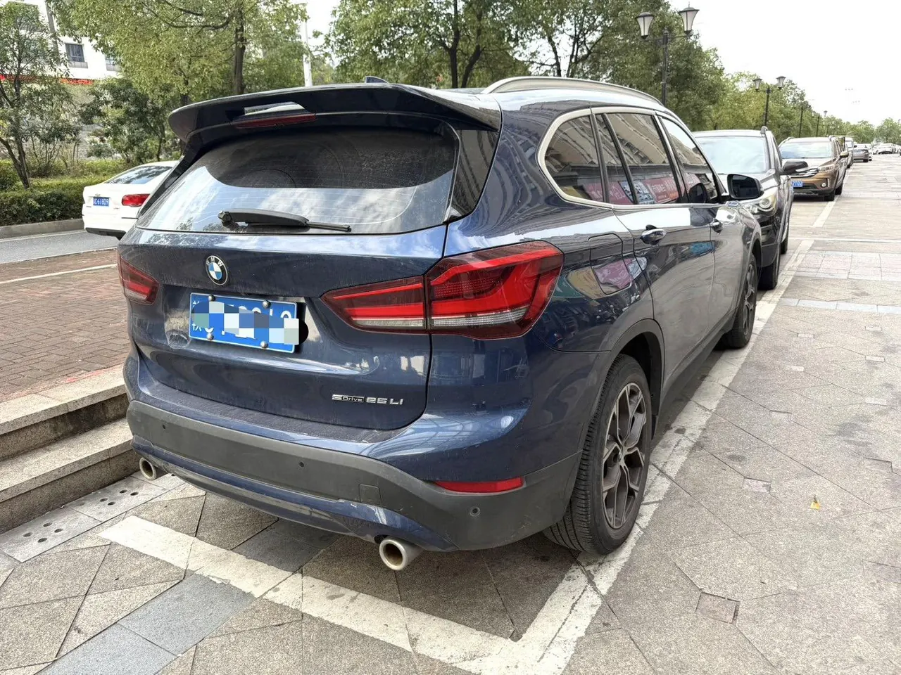 BMW 2021 X1 sDrive25Li 2.0T Leading Automatic Gear 5