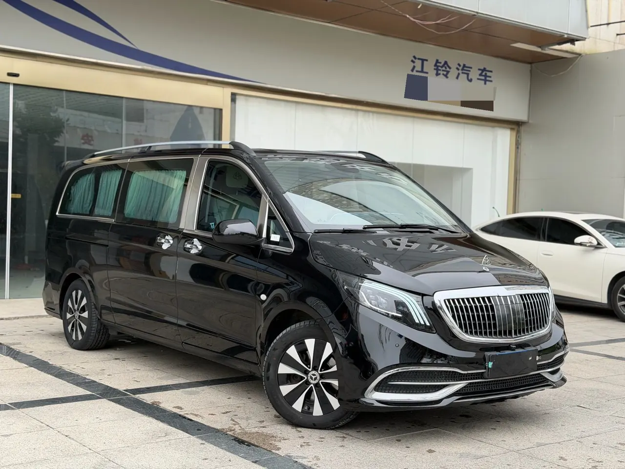 Mercedes Benz 2021 Vito 2.0T Elite Edition 7-seat Automatic Gear 2