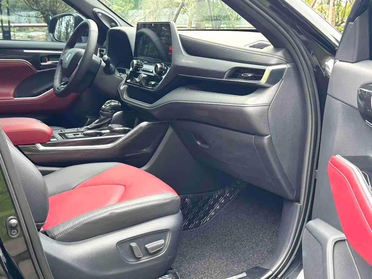 Toyota 2021 Crown Land Release 2.5 Stepless Four-wheel Drive Flagship Automatic Gear 9