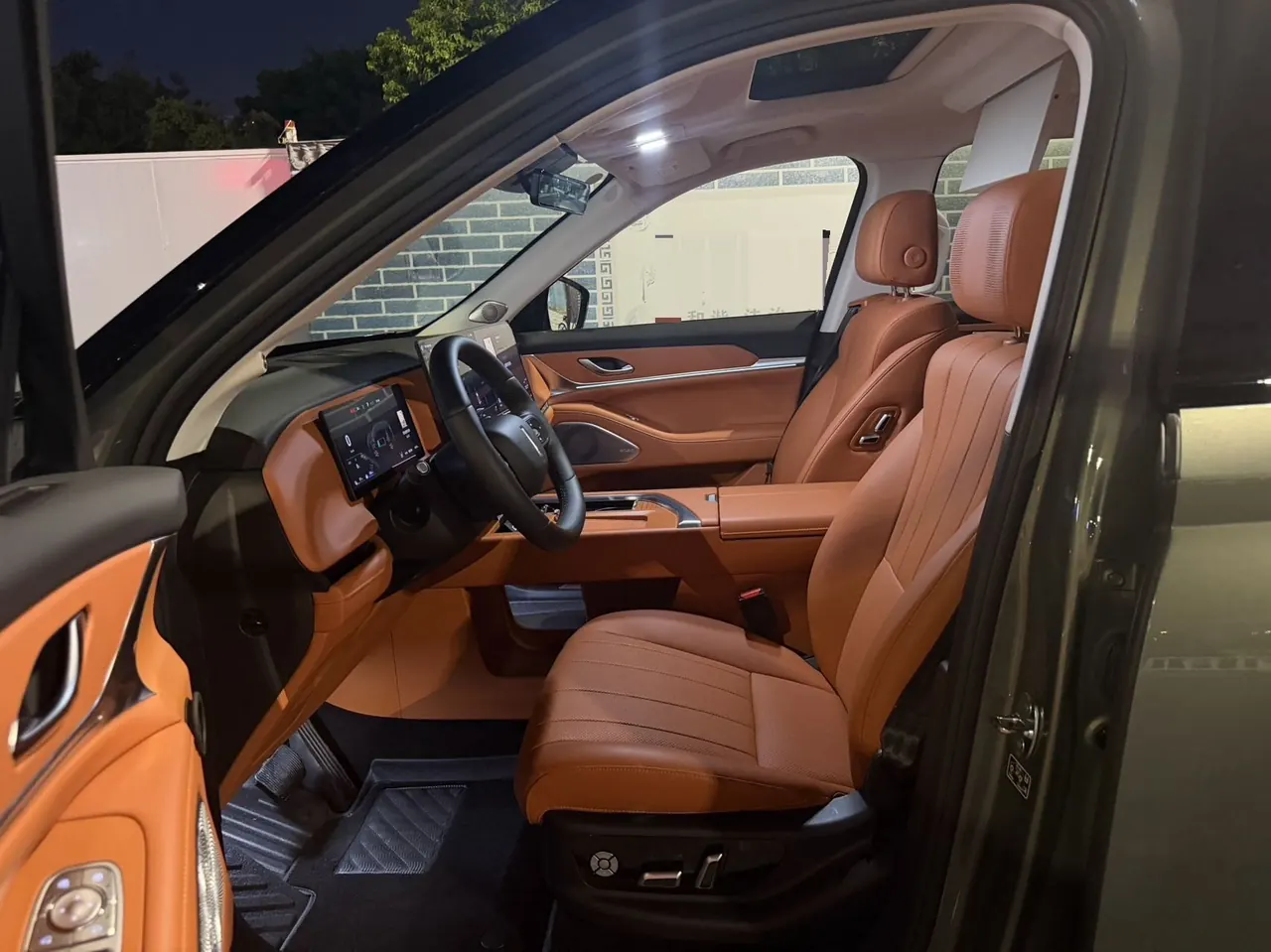 WEY 2026 Blue Mountain DHT 1.5T Intelligent Advanced Edition Four-wheel Drive Max Automatic Gear 4