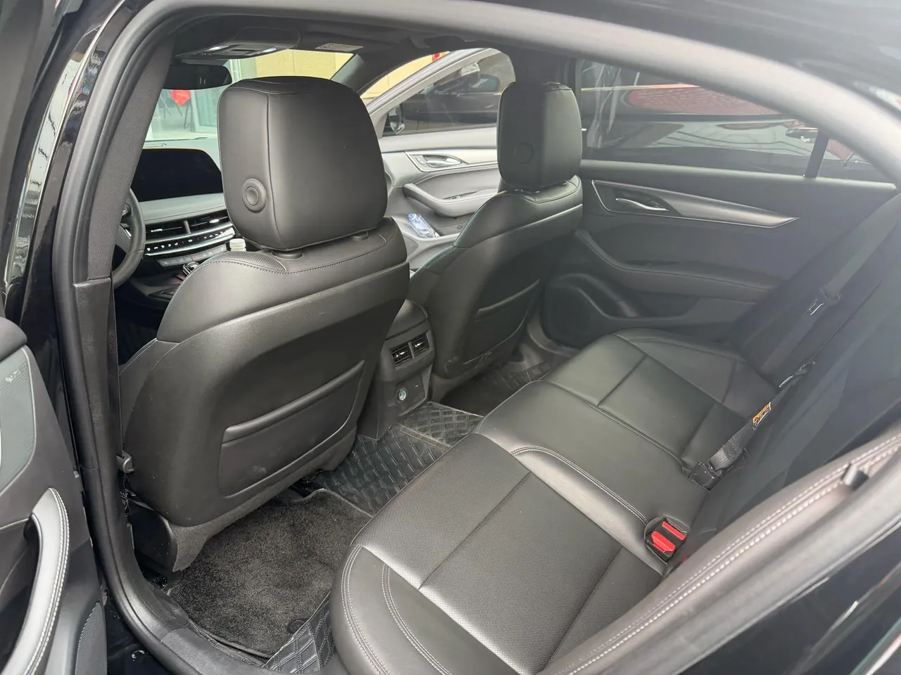 Cadillac 2025 CT5 2.0T 28T City Sports Edition Automatic Gear 3