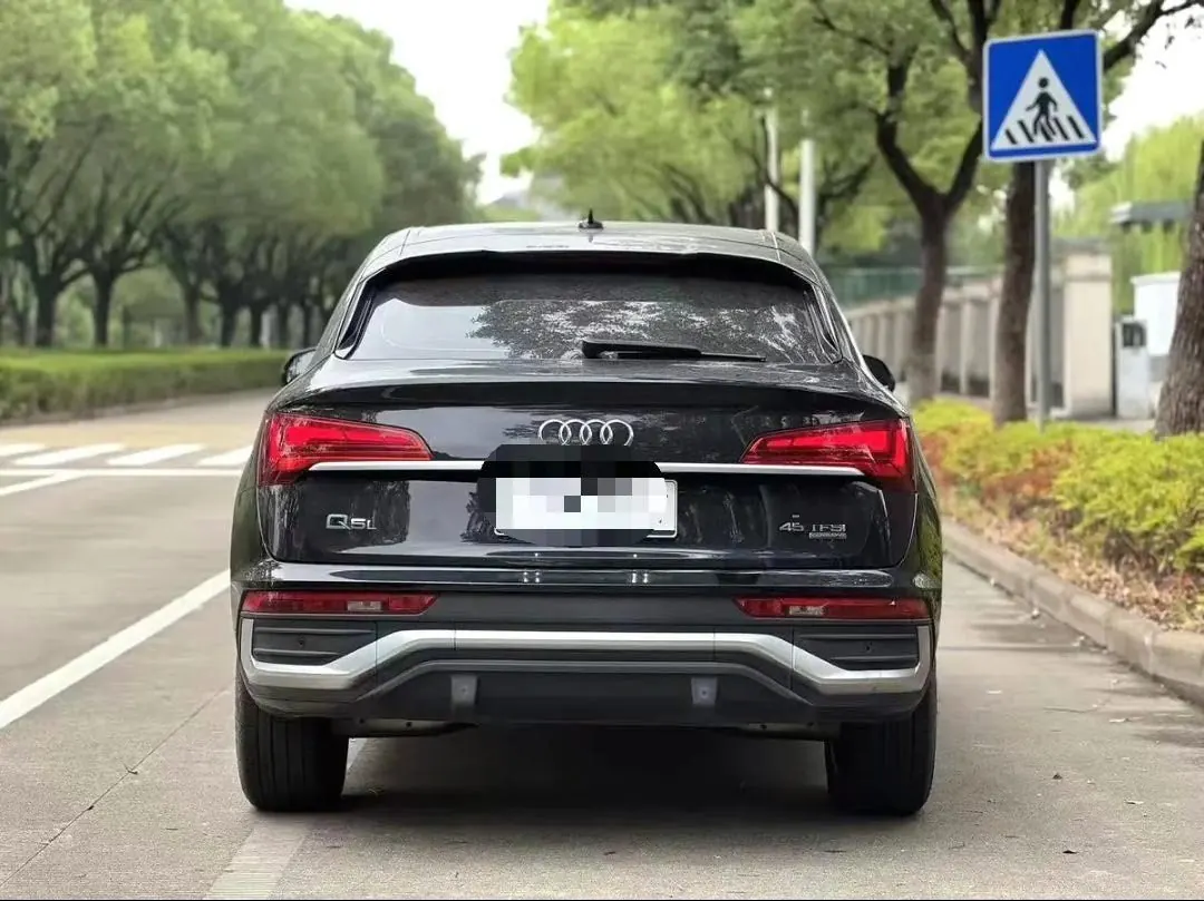 Audi 2021 Q5L Sportback 2.0TFSI 40TFSI Special Edition Automatic Gear 5