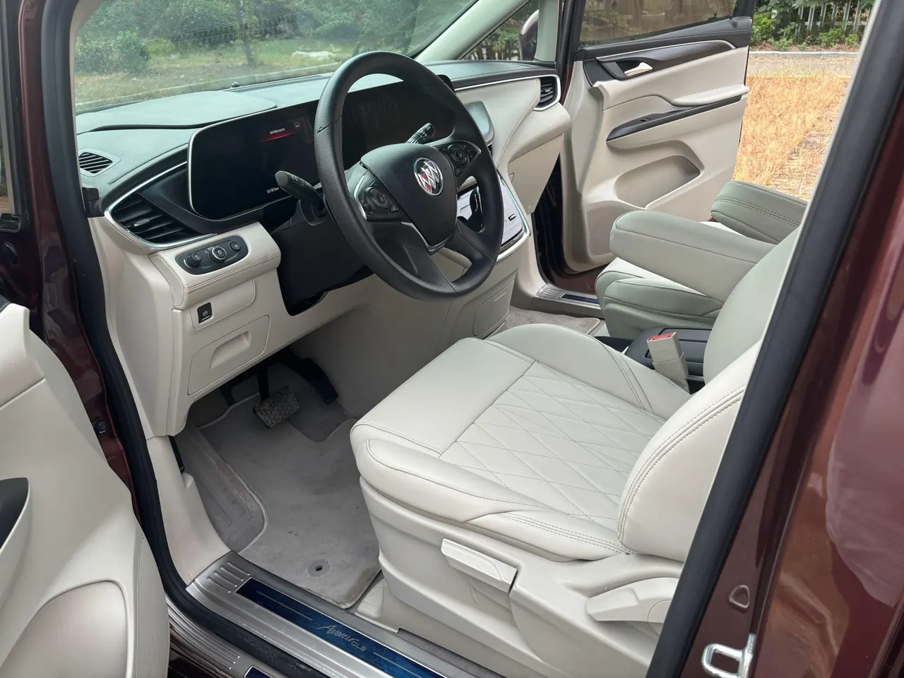 Buick 2022 GL8 ES Lu Zun 48V 2.0T 653T Comfortable Automatic Gear 5