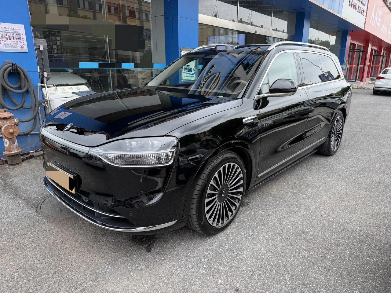 Open image lightbox: AITO 2025 AITO M9 extended range Ultra version 52kWh5 seat version automatic gear