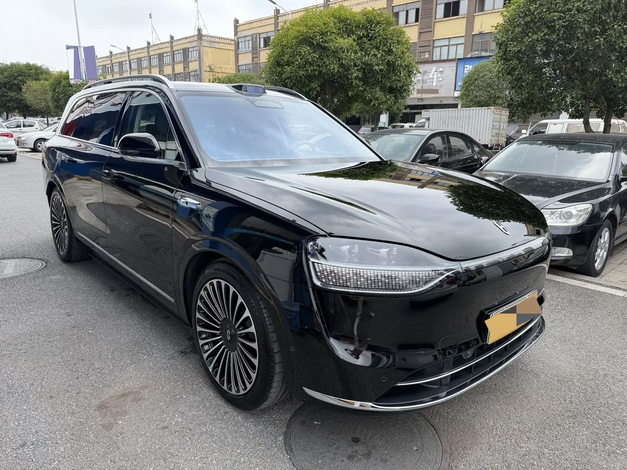 AITO 2025 AITO M9 extended range Ultra version 52kWh5 seat version automatic gear 3