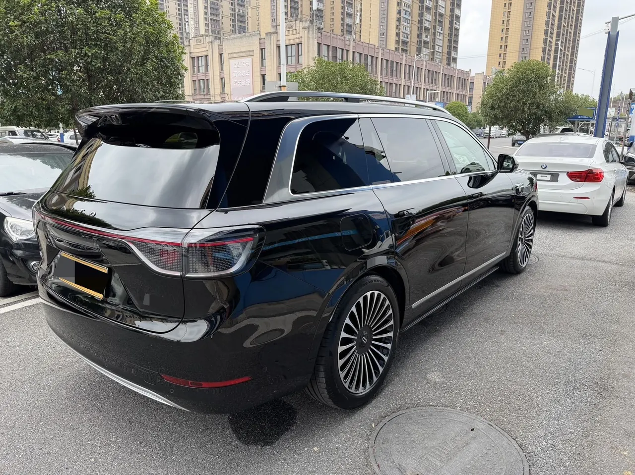 AITO 2025 AITO M9 extended range Ultra version 52kWh5 seat version automatic gear 9
