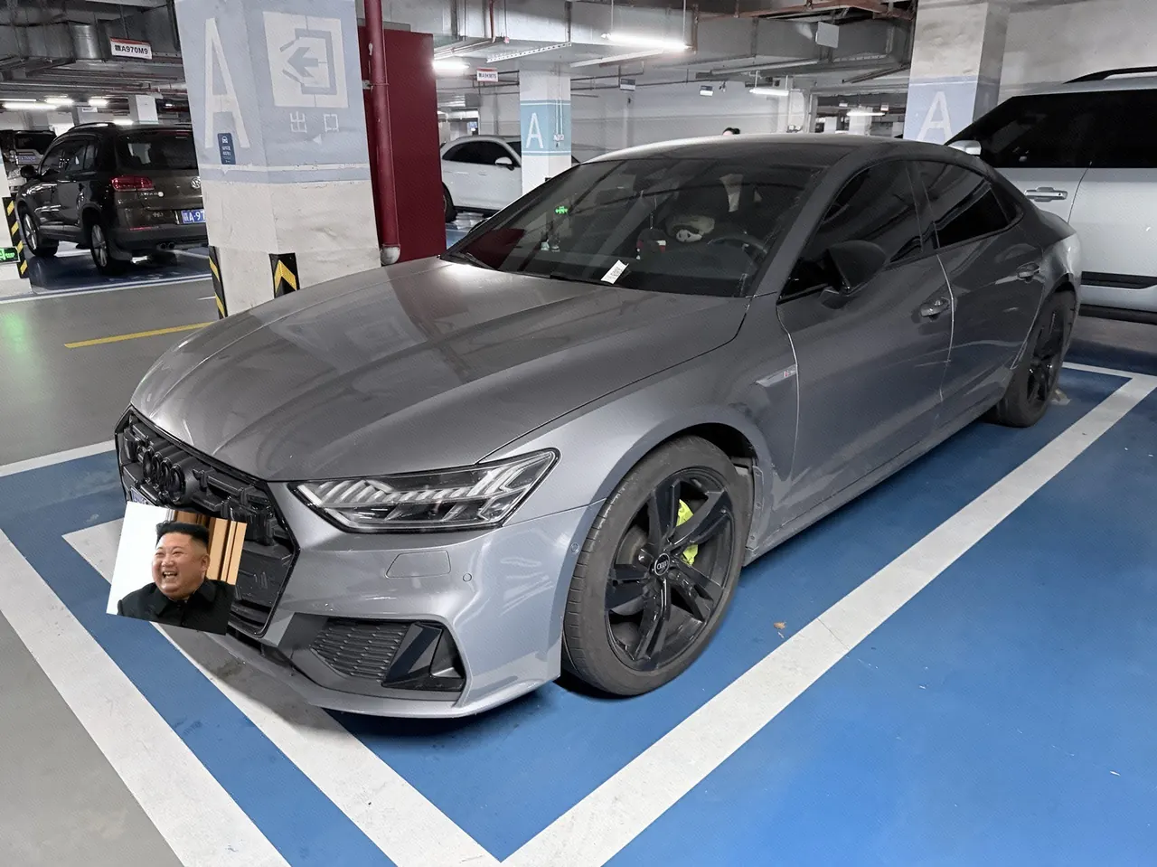 Открыть галерею: Audi 2022 A7L 2.0TFSI 45TFSI Quattro S-line Knight Automatic