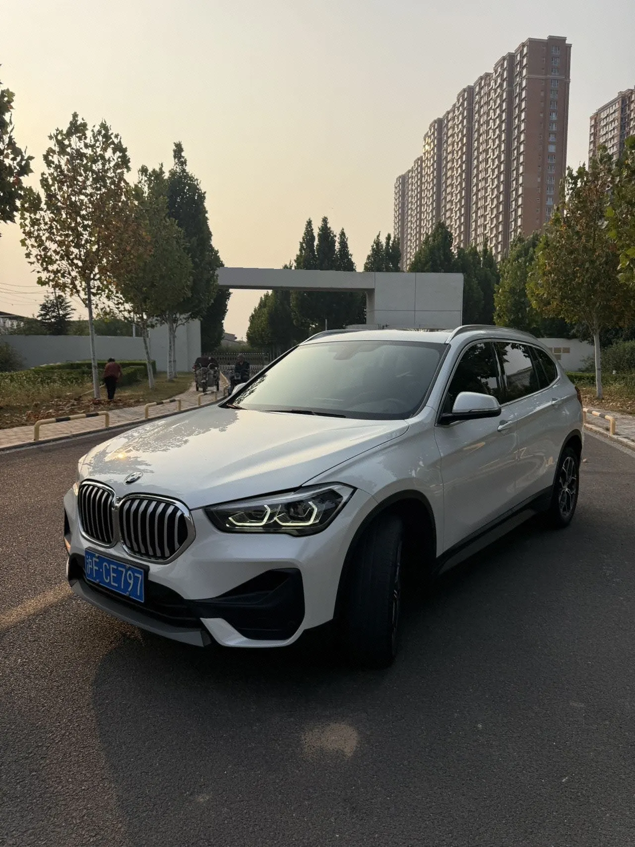 Open image lightbox: BMW 2022 X1 sDrive25Li 2.0T Leading Automatic Gear