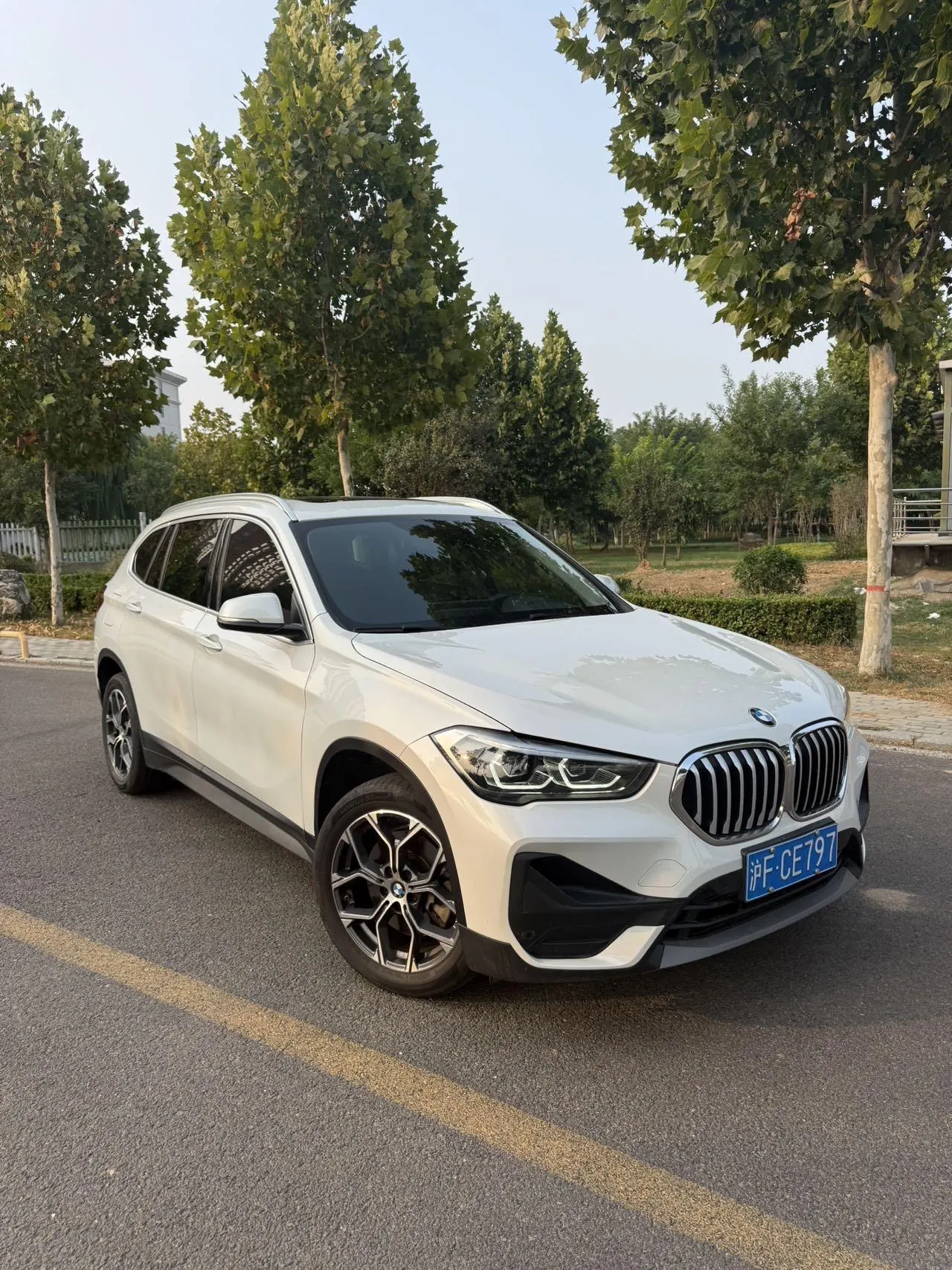 BMW 2022 X1 sDrive25Li 2.0T Leading Automatic Gear 3