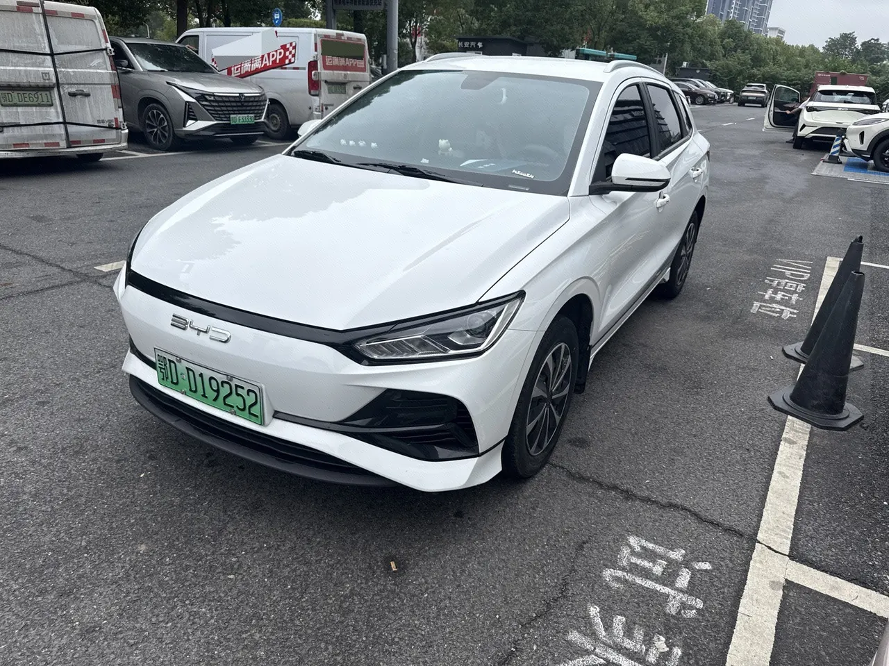 BYD 2024 e2 Glory Edition Comfortable Automatic Gear - View 1