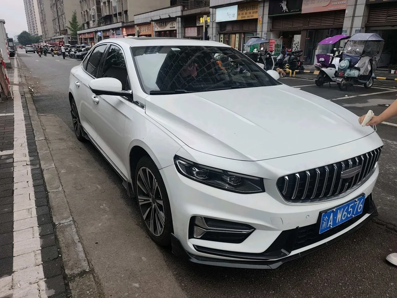 Geely 2025 Star Rui 1.5TD Oriental Obsidian Kunlun Edition Automatic Gear 3