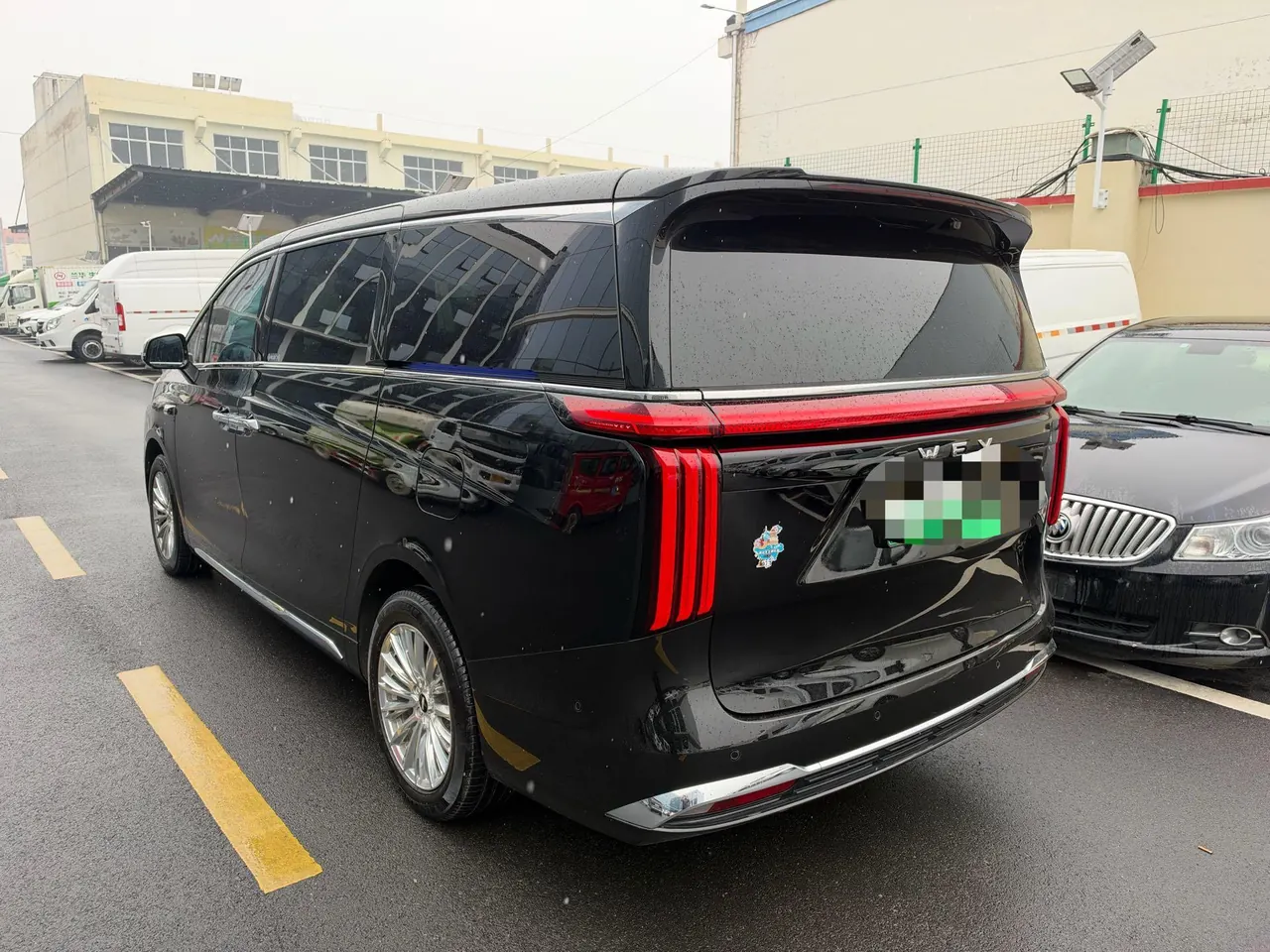 WEY 2025 VV7 Hi4 1.5T Four-Wheel-Drive Automatic Model 2