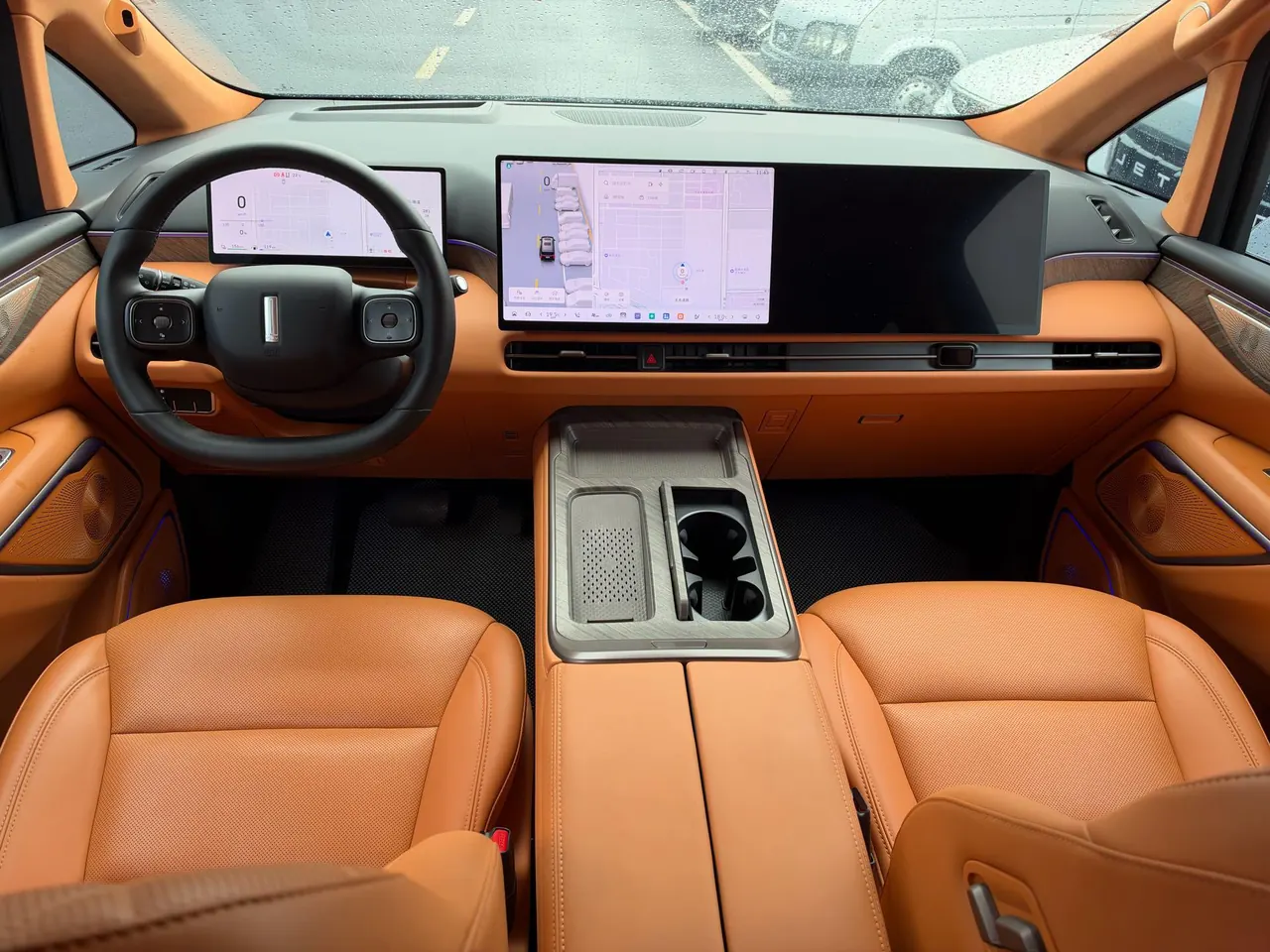 WEY 2025 VV7 Hi4 1.5T Four-Wheel-Drive Automatic Model 5