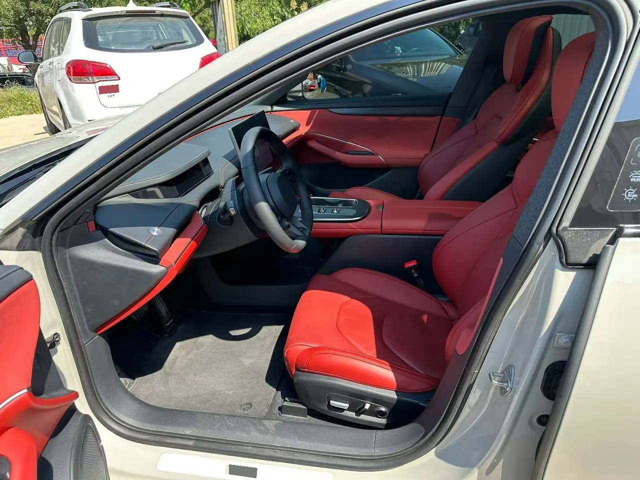 MI 2024 SU 7 700km Rear Drive Long Endurance Smart Driving Edition Automatic Gear 2