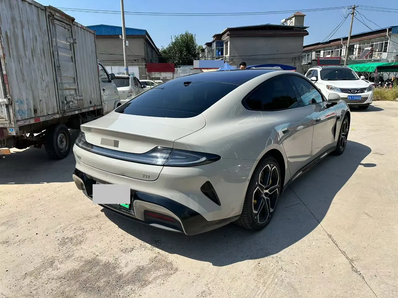 MI 2024 SU 7 700km Rear Drive Long Endurance Smart Driving Edition Automatic Gear 7